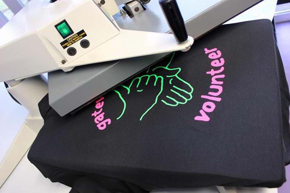 Печать принтов на футболках